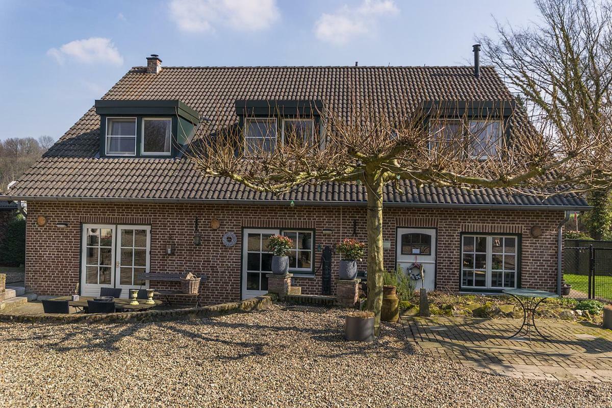 Sint Antoniusbank Bed and Breakfast Bemelen Buitenkant foto